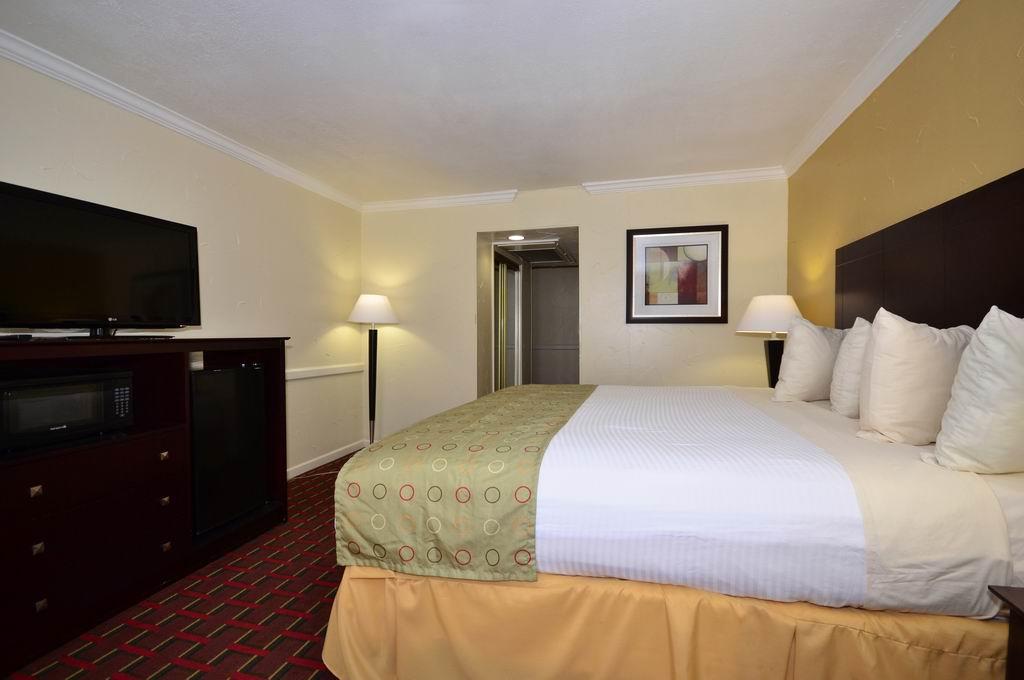 Motel 6 Dallas Tx Downtown Exterior foto