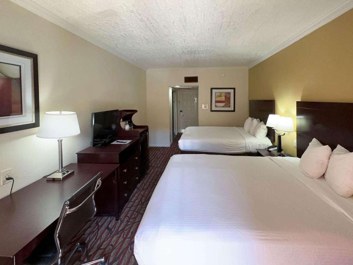 Motel 6 Dallas Tx Downtown Exterior foto